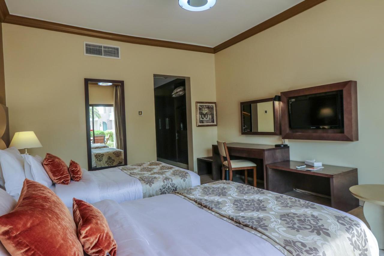 Bm Beach Resort Ras al-Khaimah Eksteriør billede